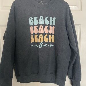 Graphic Sweatshirt with Beach Vibes Text